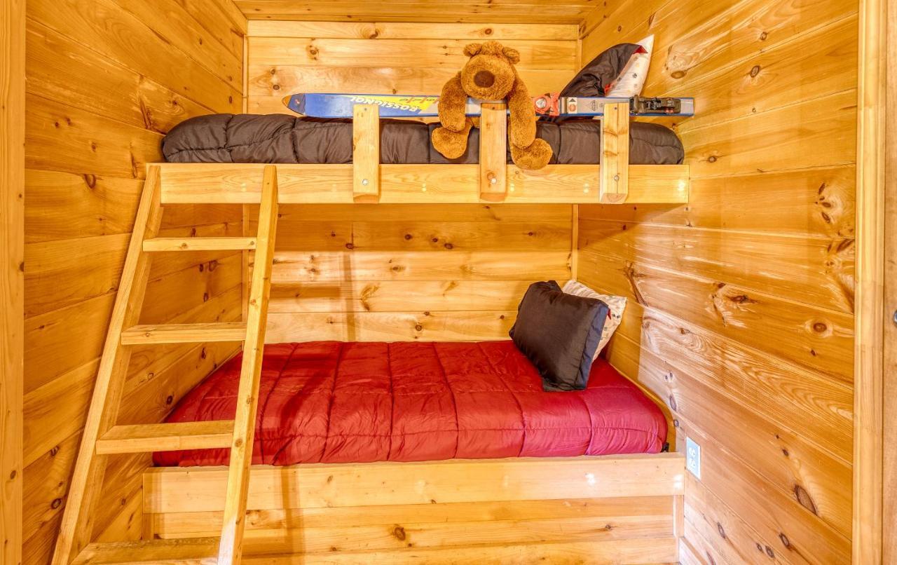Secluded Sunrise Ridge-10 Min From Blue Ridge, King Beds, Hot Tub, 2 Porches, Fireplace Wood Burning, Mountain View, Cozy Екстер'єр фото